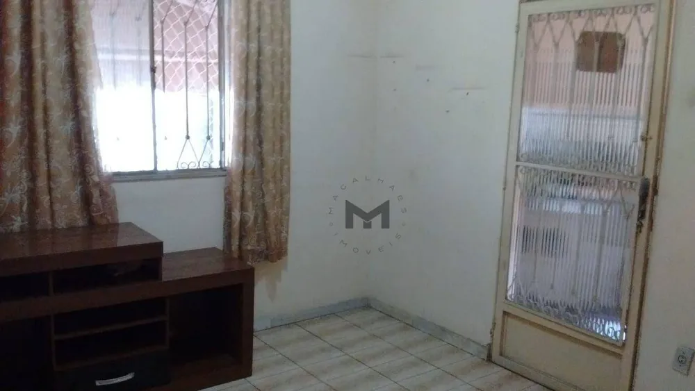 Casa, 5 quartos, 220 m² - Foto 2