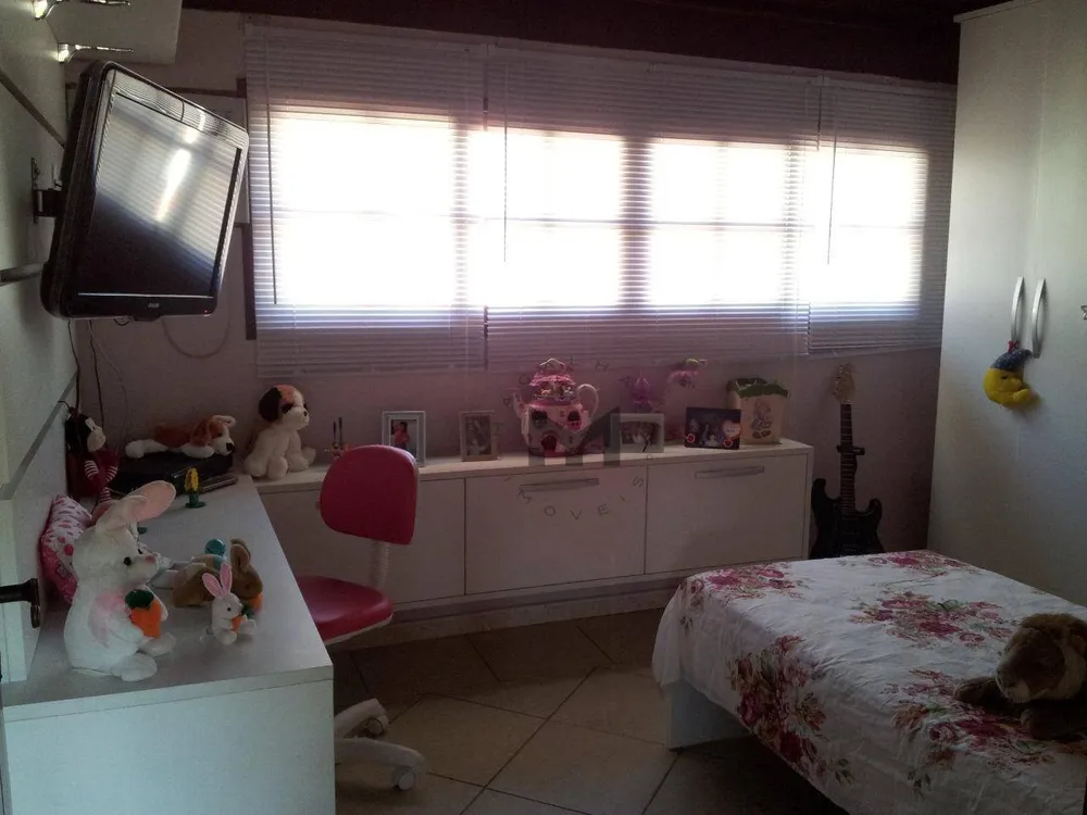 Casa, 3 quartos, 280 m² - Foto 23