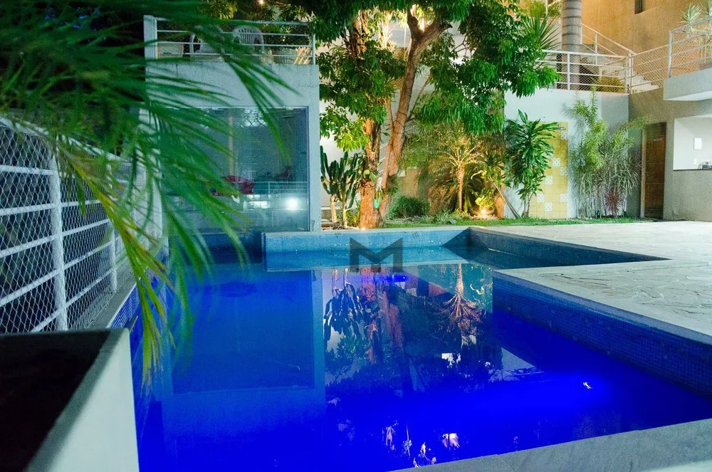 Casa, 9 quartos, 400 m² - Foto 1