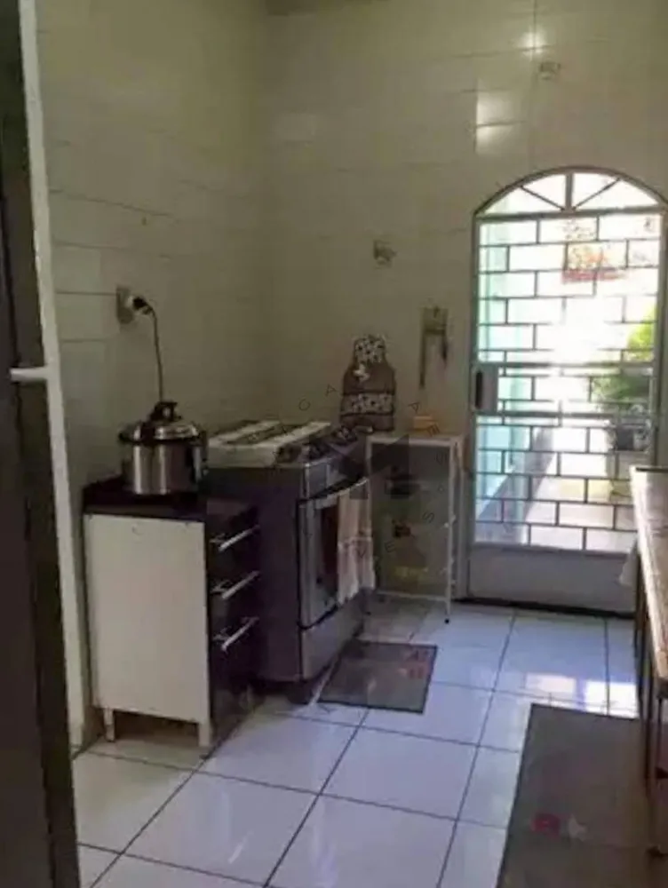 Casa, 4 quartos, 240 m² - Foto 18