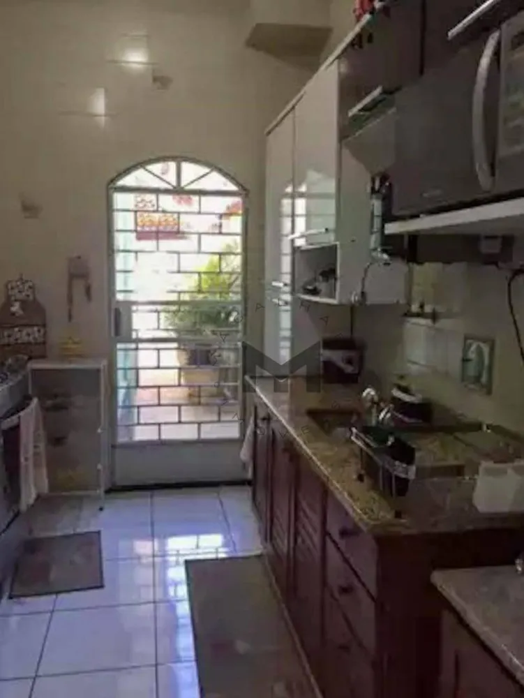 Casa, 4 quartos, 240 m² - Foto 17