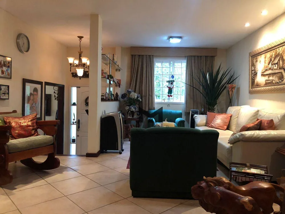 Casa, 4 quartos, 232 m² - Foto 4