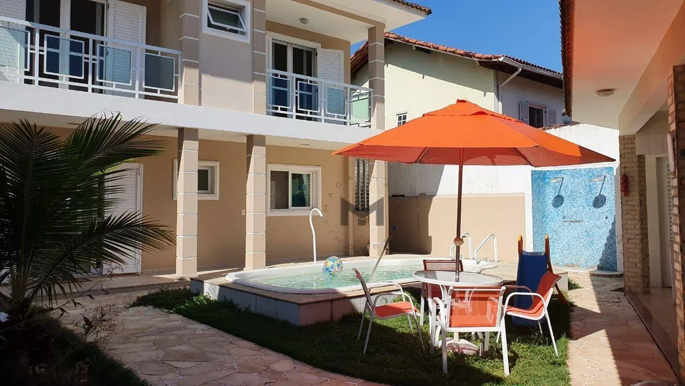 Casa, 5 quartos, 281 m² - Foto 1