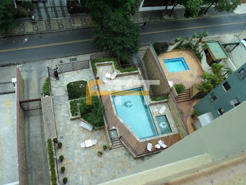 Apartamento para alugar com 3 quartos, 146m² - Foto 3