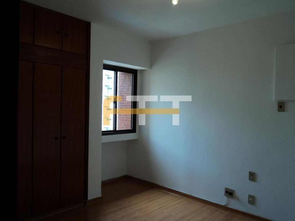 Apartamento para alugar com 3 quartos, 146m² - Foto 11