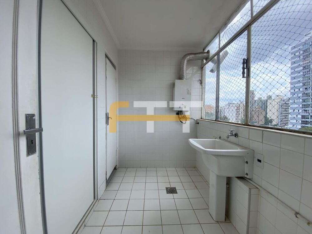 Apartamento à venda com 3 quartos, 124m² - Foto 25