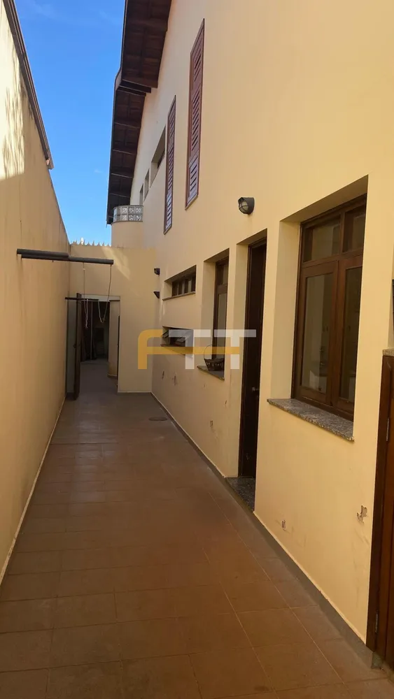 Casa, 4 quartos, 372 m² - Foto 1