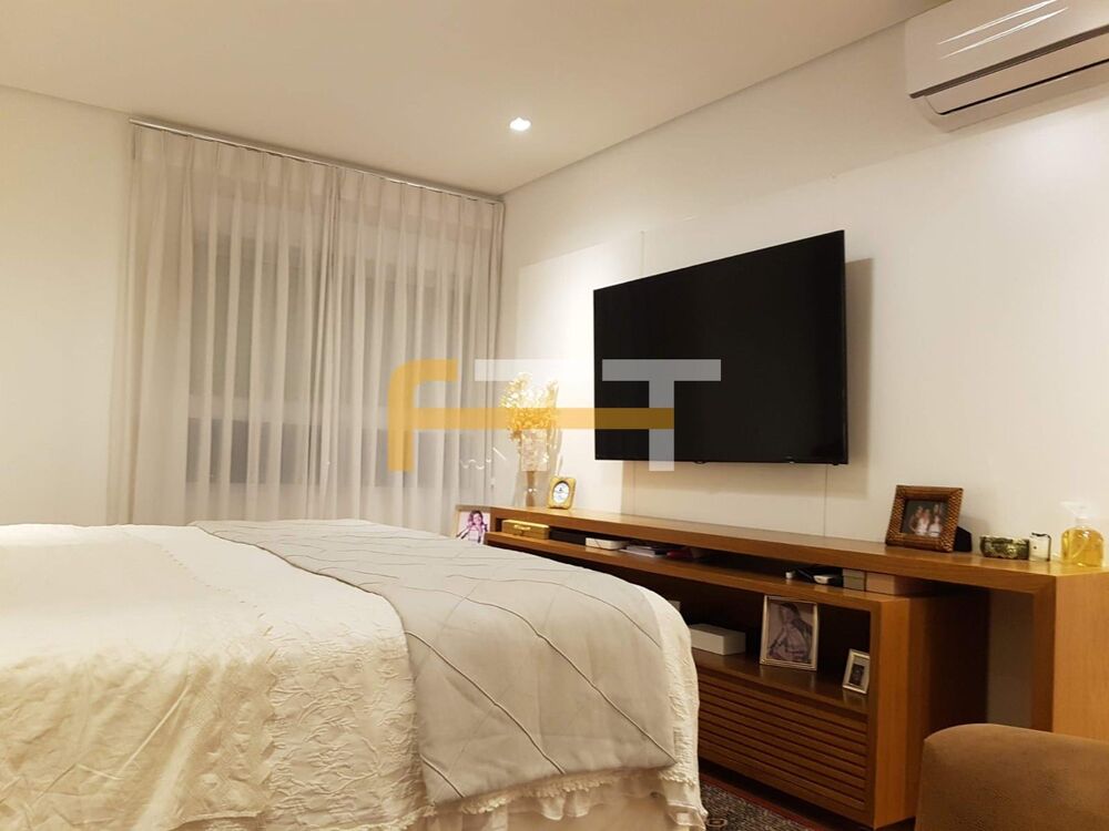 Apartamento à venda com 4 quartos, 214m² - Foto 25