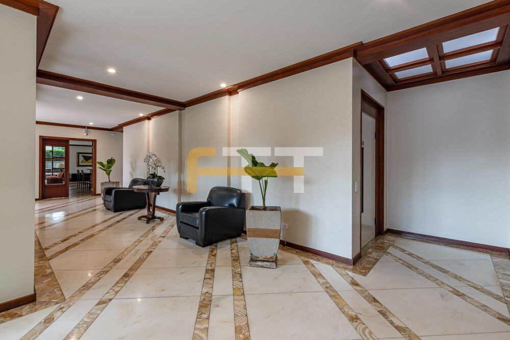Apartamento à venda com 3 quartos, 200m² - Foto 22