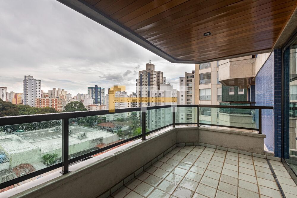 Apartamento à venda com 3 quartos, 200m² - Foto 13