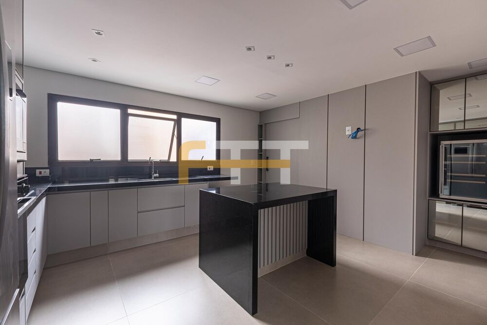 Apartamento à venda com 3 quartos, 200m² - Foto 5