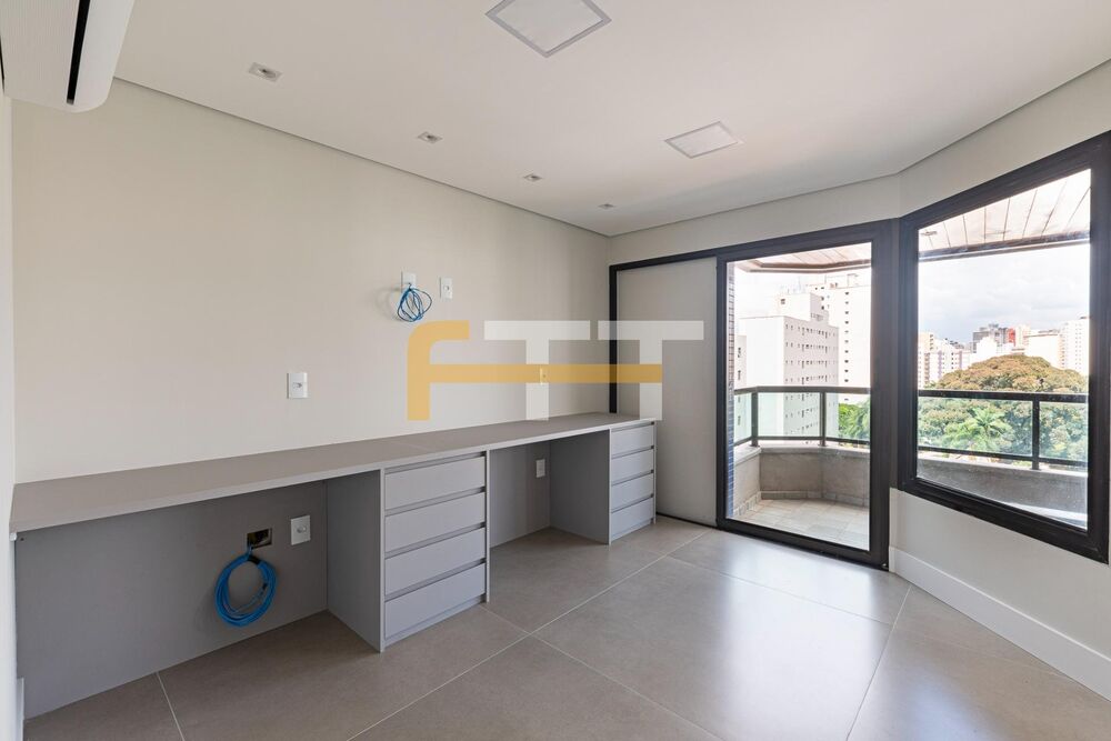 Apartamento à venda com 3 quartos, 200m² - Foto 17