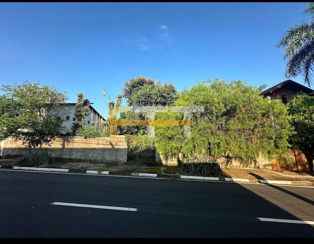 Terreno, 438 m² - Foto 1