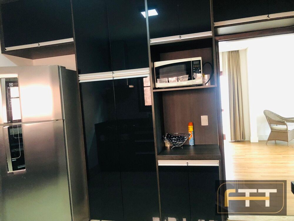 Casa à venda com 3 quartos, 219m² - Foto 10