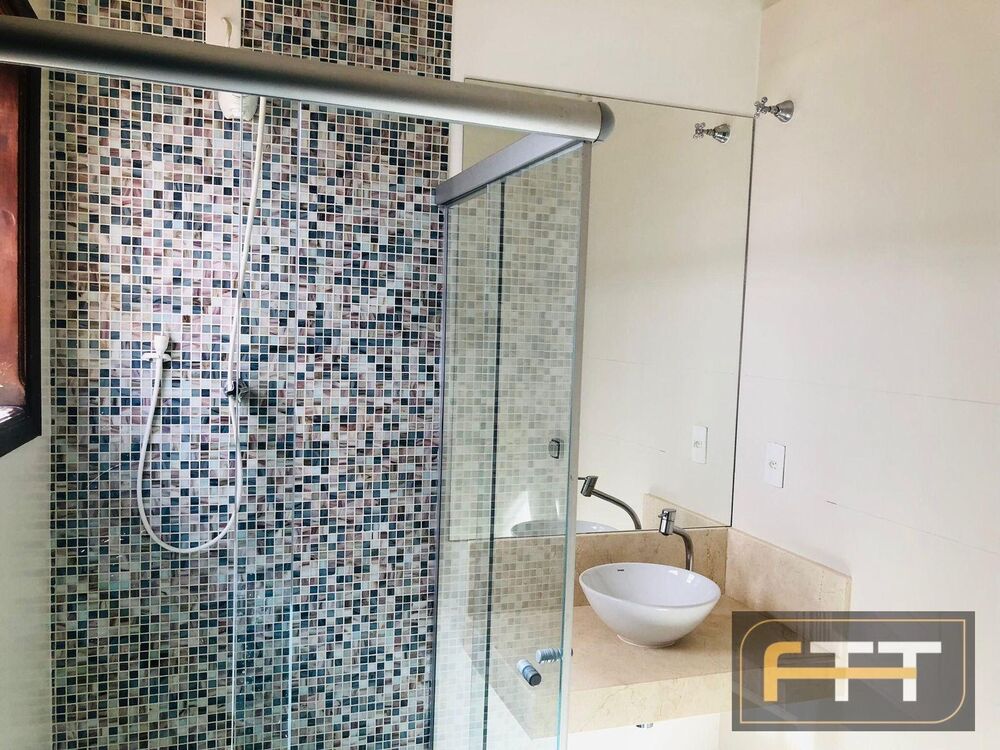 Casa à venda com 3 quartos, 219m² - Foto 13
