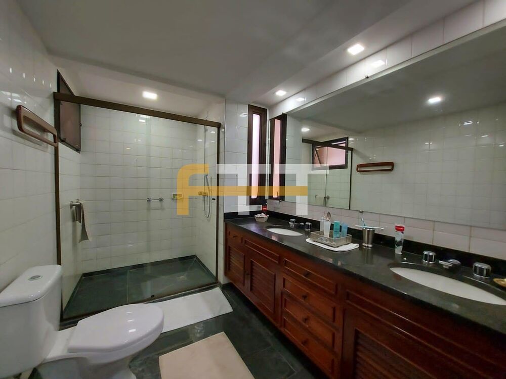 Apartamento à venda com 4 quartos, 226m² - Foto 18