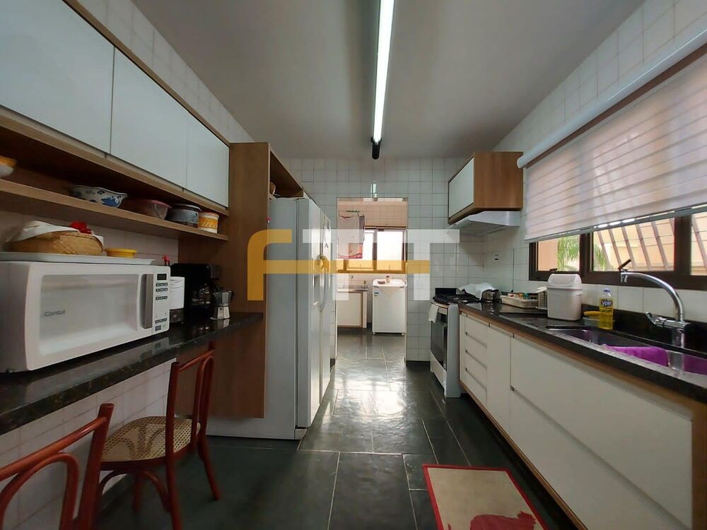 Apartamento à venda com 4 quartos, 226m² - Foto 21