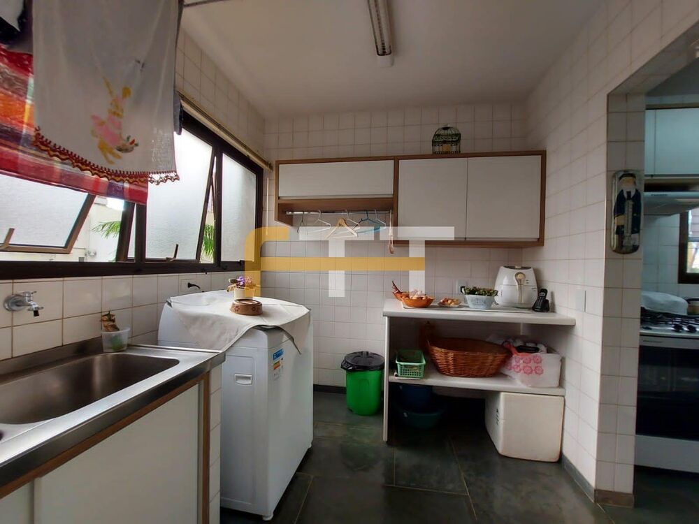 Apartamento à venda com 4 quartos, 226m² - Foto 12