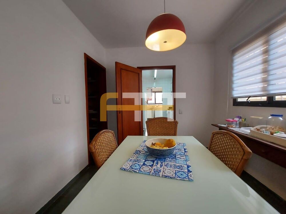 Apartamento à venda com 4 quartos, 226m² - Foto 4