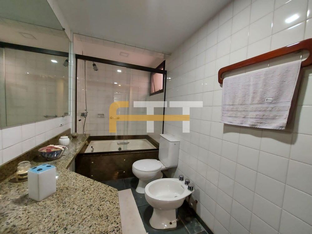 Apartamento à venda com 4 quartos, 226m² - Foto 19