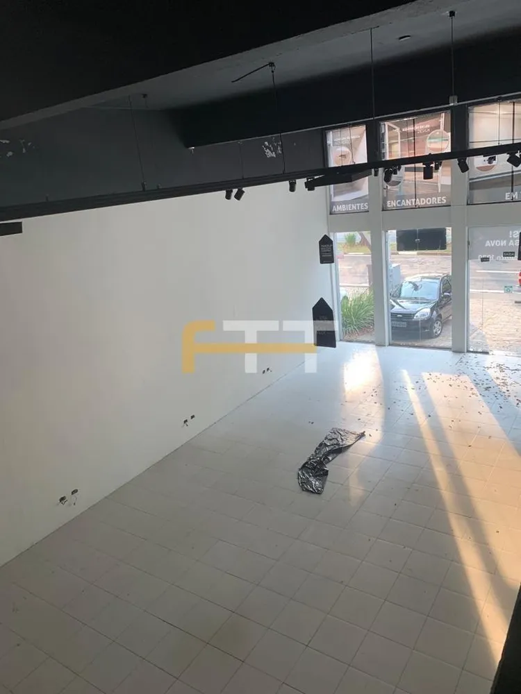 Loja-Salão, 304 m² - Foto 1