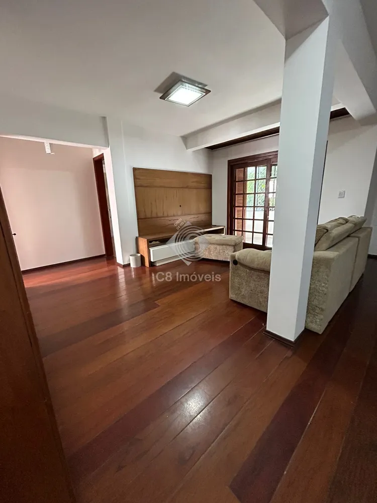 Cobertura, 3 quartos, 244 m² - Foto 1