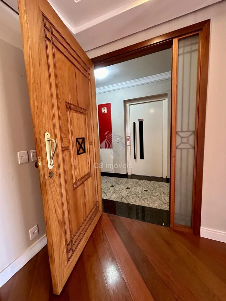 Apartamento, 3 quartos, 250 m² - Foto 1