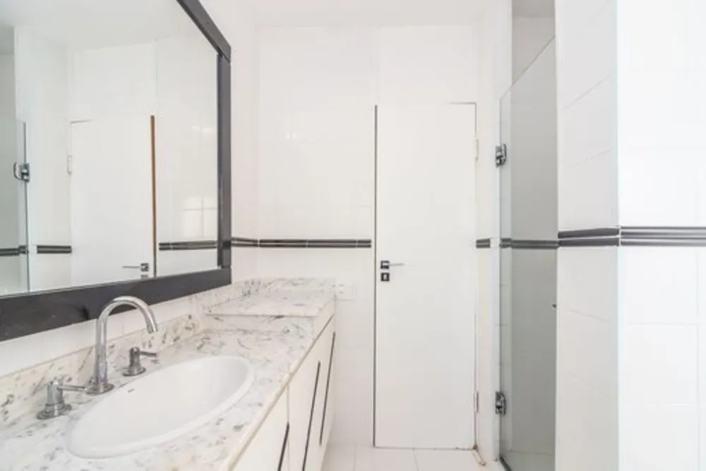 Apartamento, 3 quartos, 121 m² - Foto 2