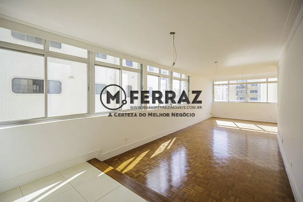 Apartamento à venda com 3 quartos, 240m² - Foto 1