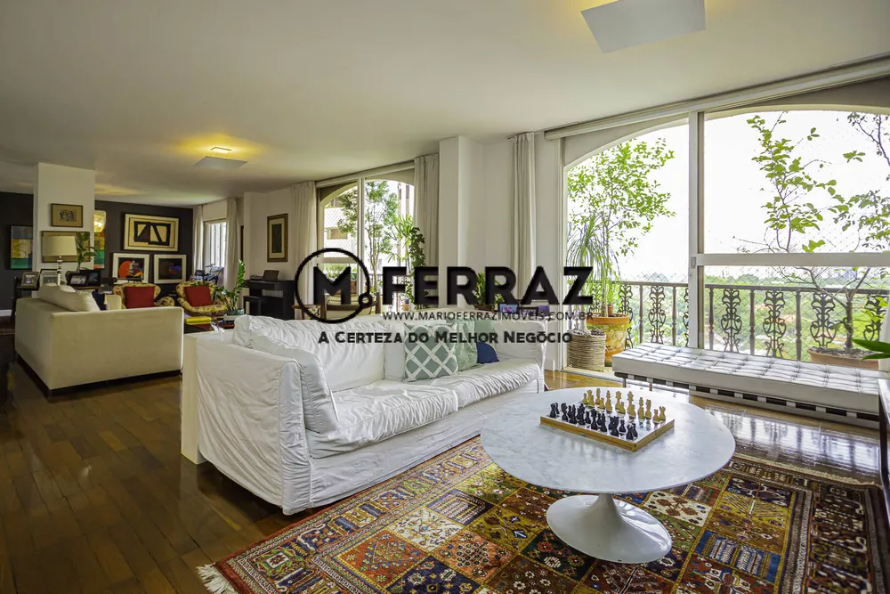 Apartamento à venda com 3 quartos, 235m² - Foto 1