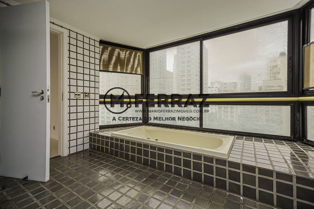 Apartamento para alugar com 3 quartos, 270m² - Foto 8