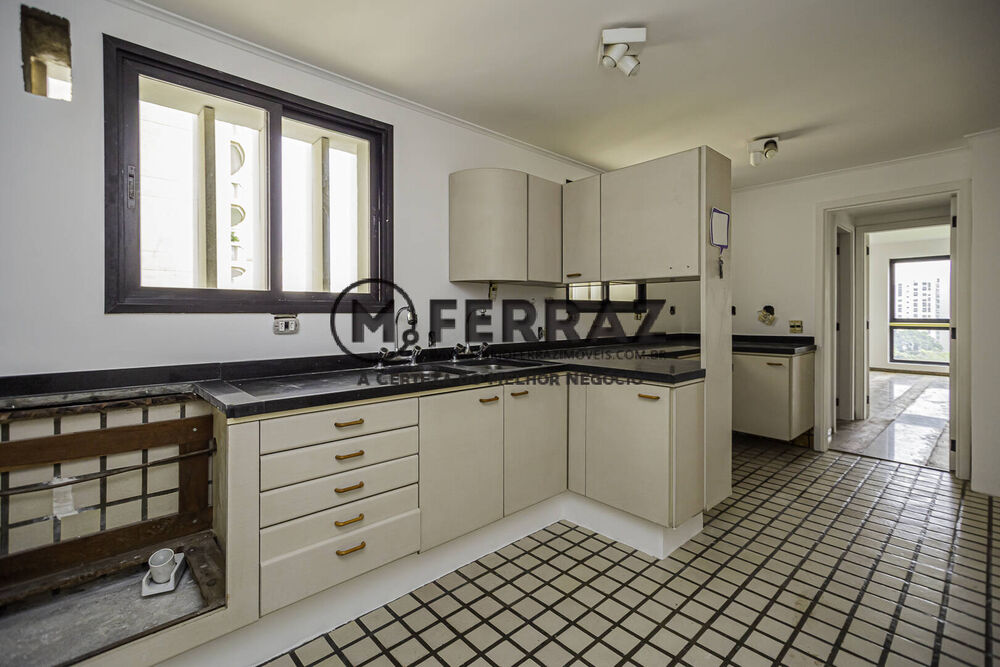Apartamento para alugar com 3 quartos, 270m² - Foto 5