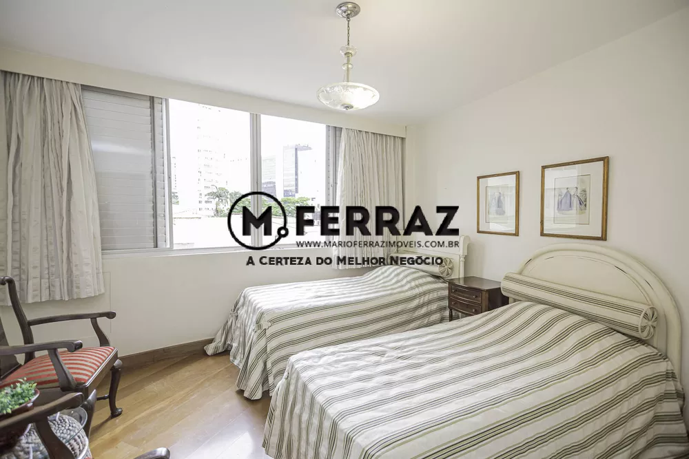 Apartamento à venda com 3 quartos, 177m² - Foto 4