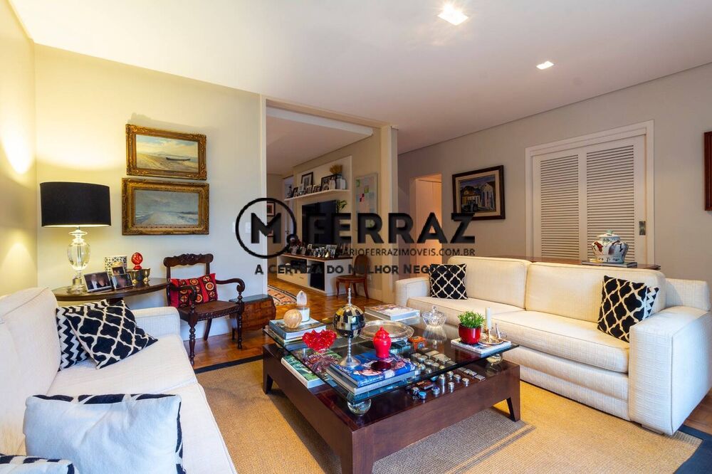 Casa à venda com 3 quartos, 350m² - Foto 2