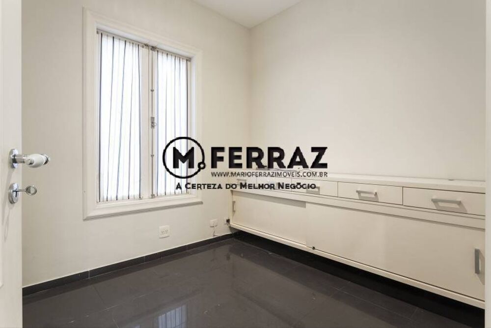 Sobrado à venda com 4 quartos, 383m² - Foto 1