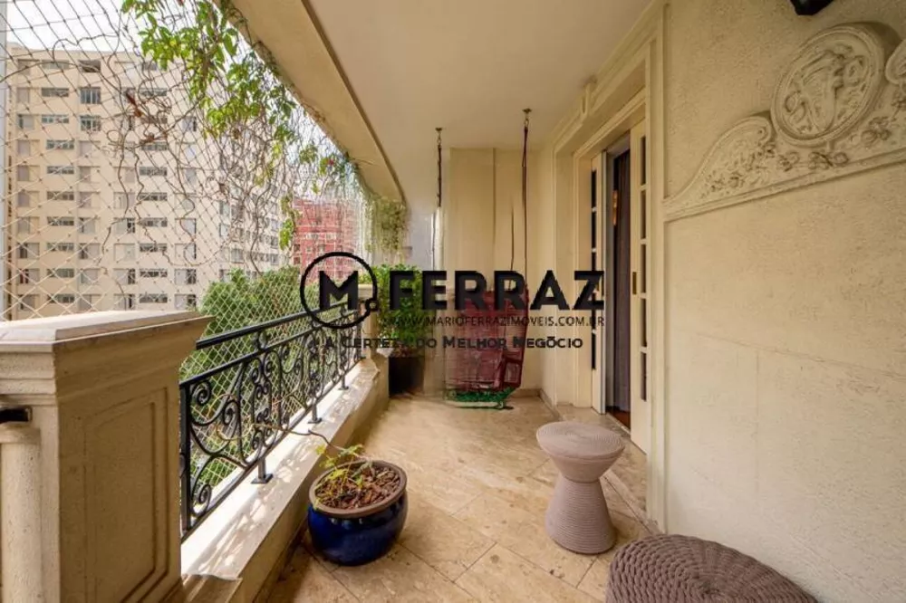 Apartamento à venda com 3 quartos, 206m² - Foto 2