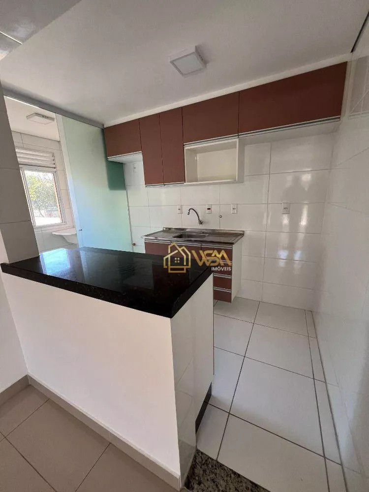 Apartamento à venda com 3 quartos, 67m² - Foto 2