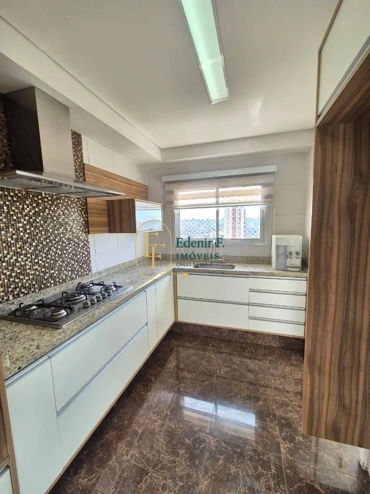 Apartamento, 3 quartos, 157 m² - Foto 2
