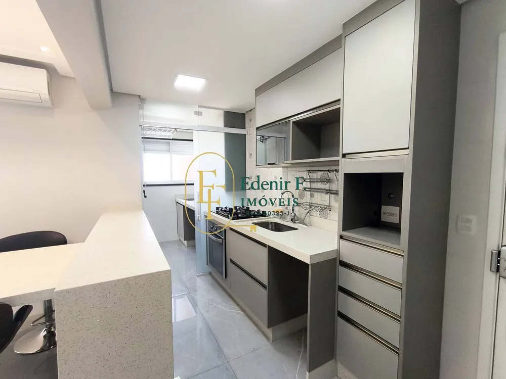 Cobertura, 3 quartos, 215 m² - Foto 2