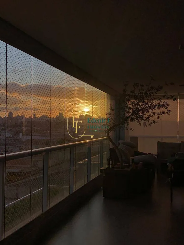 Apartamento, 3 quartos, 183 m² - Foto 2