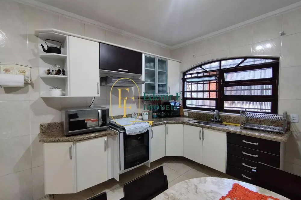 Casa, 3 quartos, 324 m² - Foto 3