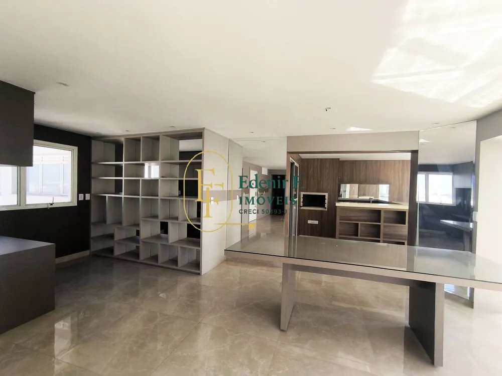 Apartamento, 3 quartos, 156 m² - Foto 4