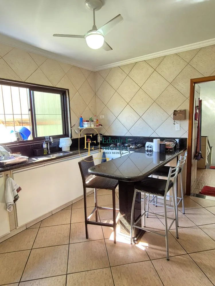 Sobrado, 5 quartos, 171 m² - Foto 2