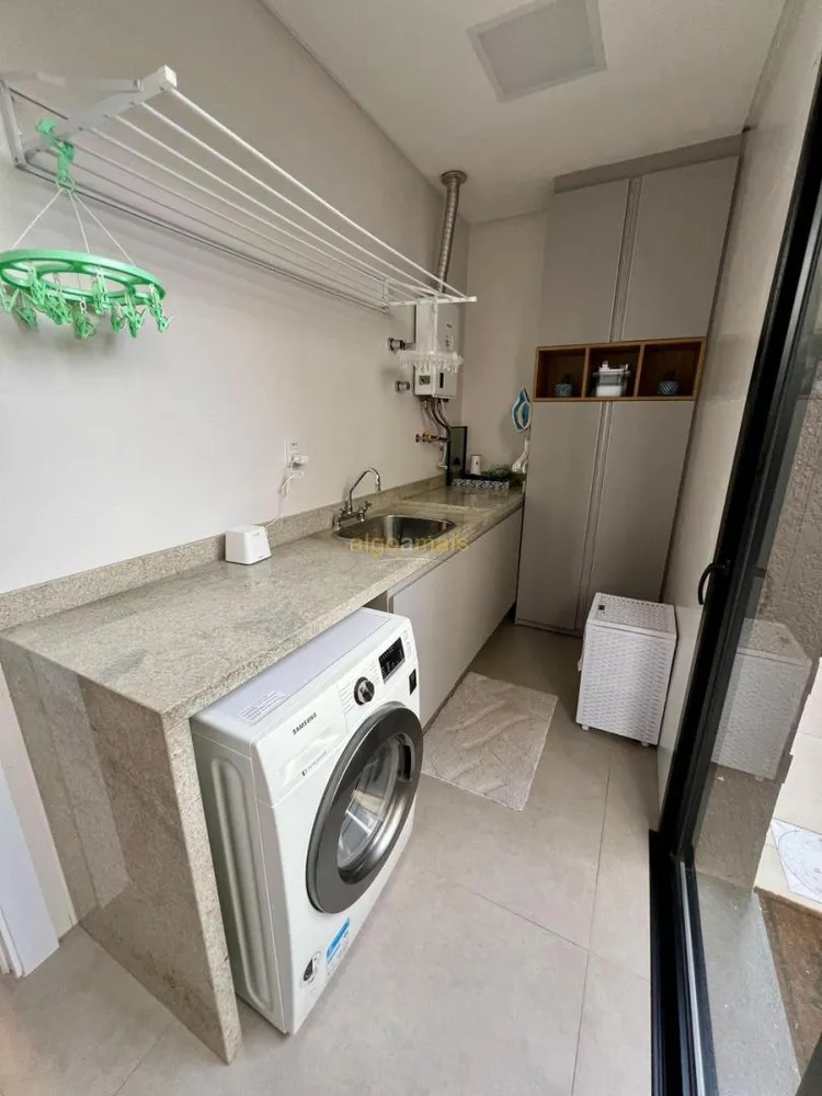 Casa, 5 quartos, 303 m² - Foto 1