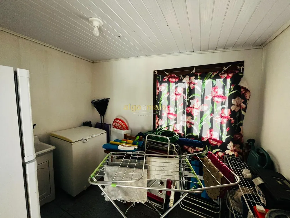 Casa, 6 quartos, 318 m² - Foto 1