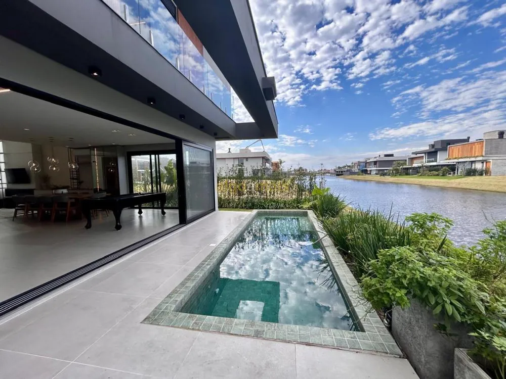 Casa, 4 quartos, 226 m² - Foto 3