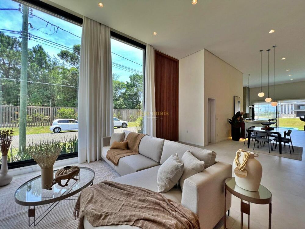 Casa de Condomínio à venda com 4 quartos, 240m² - Foto 6