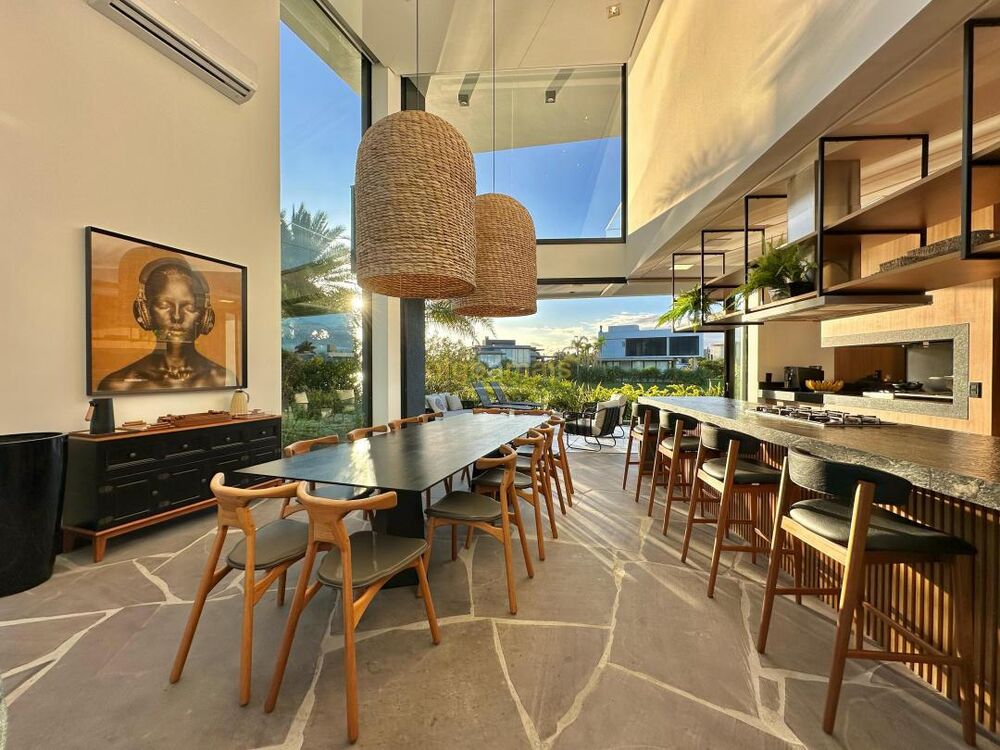 Casa de Condomínio à venda com 5 quartos, 320m² - Foto 5