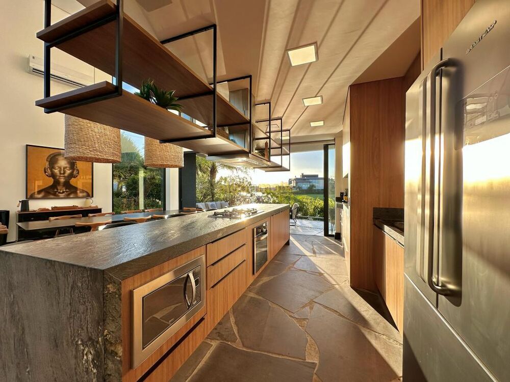 Casa de Condomínio à venda com 5 quartos, 320m² - Foto 8