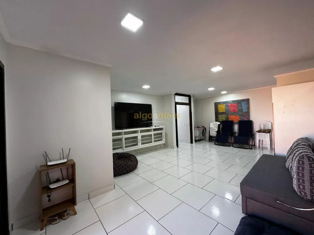 Casa, 7 quartos, 402 m² - Foto 8